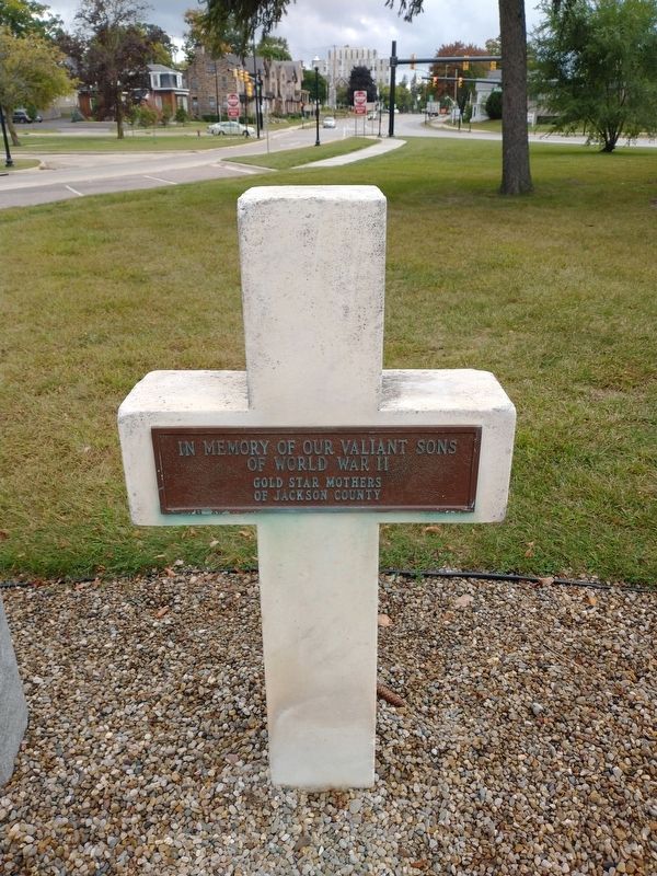 Gold Star Mothers Of Jackson County World War II Memorial image. Click for full size.