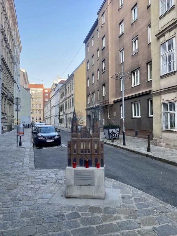 Neudeggergasse Synagogue Marker - wide view image. Click for full size.