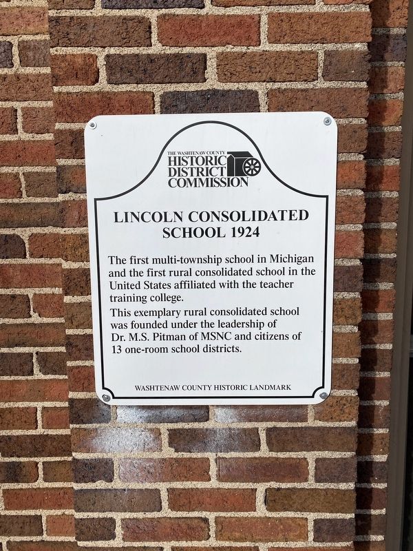Lincoln Consolidated School 1924 Marker image. Click for full size.