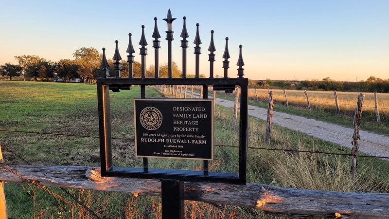 Designated Family Land Heritage Property - Rudolph Duewall Farm image. Click for full size.