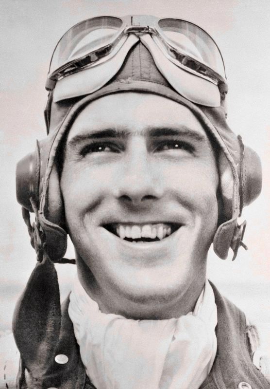 Major Tommy McGuire, Medal of Honor Recipient image. Click for full size.
