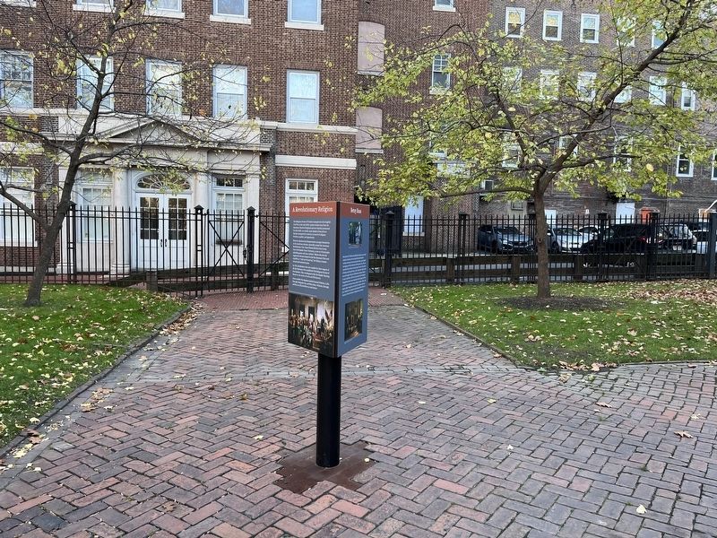 A Revolutionary Religion / Betsy Ross / Arch Street Meeting House Marker image. Click for full size.