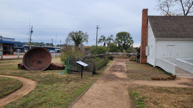 The backside of the Durst-Taylor Historic House and Syrup Kittle image. Click for full size.