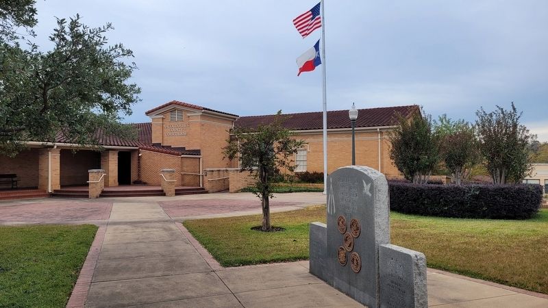 The view of the Nacogdoches County Veterans Memorial in front of the courthouse image. Click for full size.