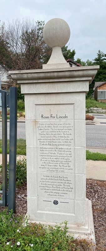 Roses For Lincoln Marker. Click for full size. Roses For Lincoln Marker image. Click for full size.