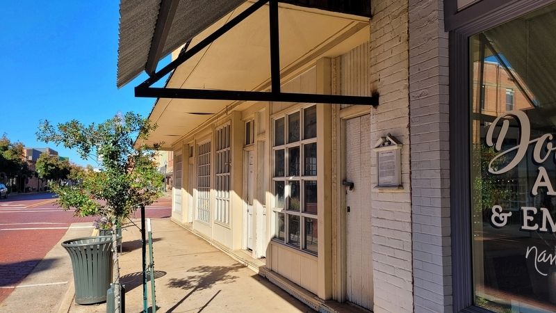 The M.G. Hazel Building and Marker image. Click for full size.