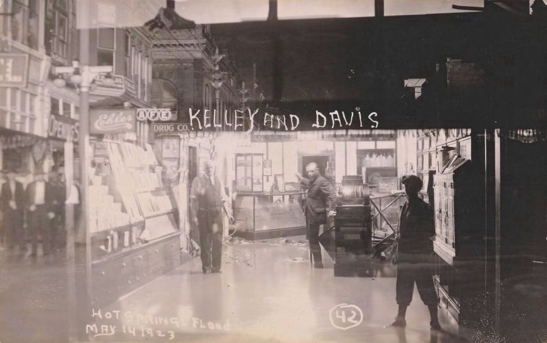 Aftermath of the 1923 Flood. Click for full size. Aftermath of the 1923 Flood image. Click for full size.