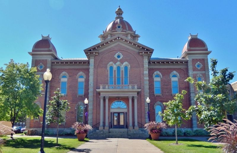 Hastings City Hall (<i>formerly Dakota County Courthouse</i>)<br>(<i>north elevation</i>) image. Click for full size.