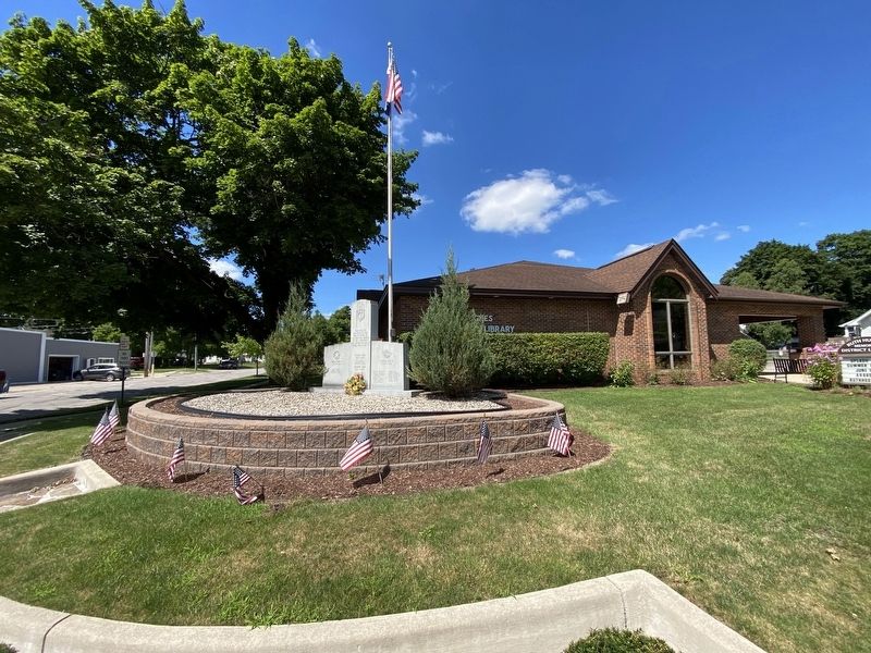 Imlay City Veterans Memorial image. Click for full size.
