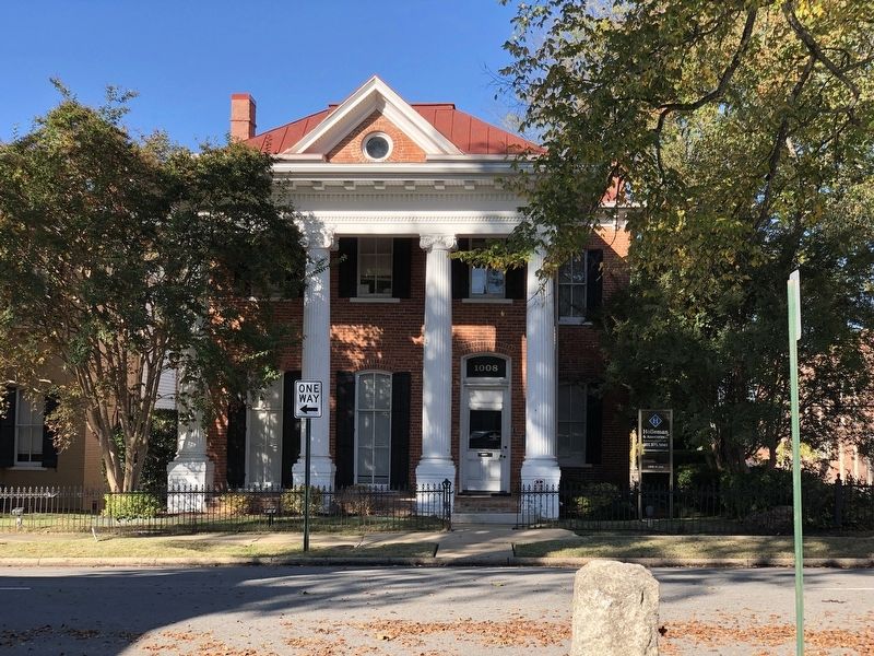 Front view of Ward-Hays House image. Click for full size.
