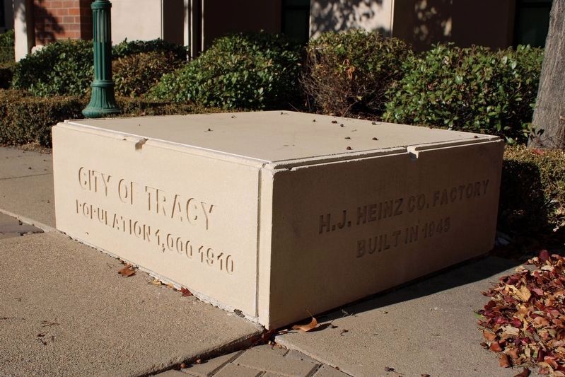 Tracy City Hall Marker image. Click for full size.