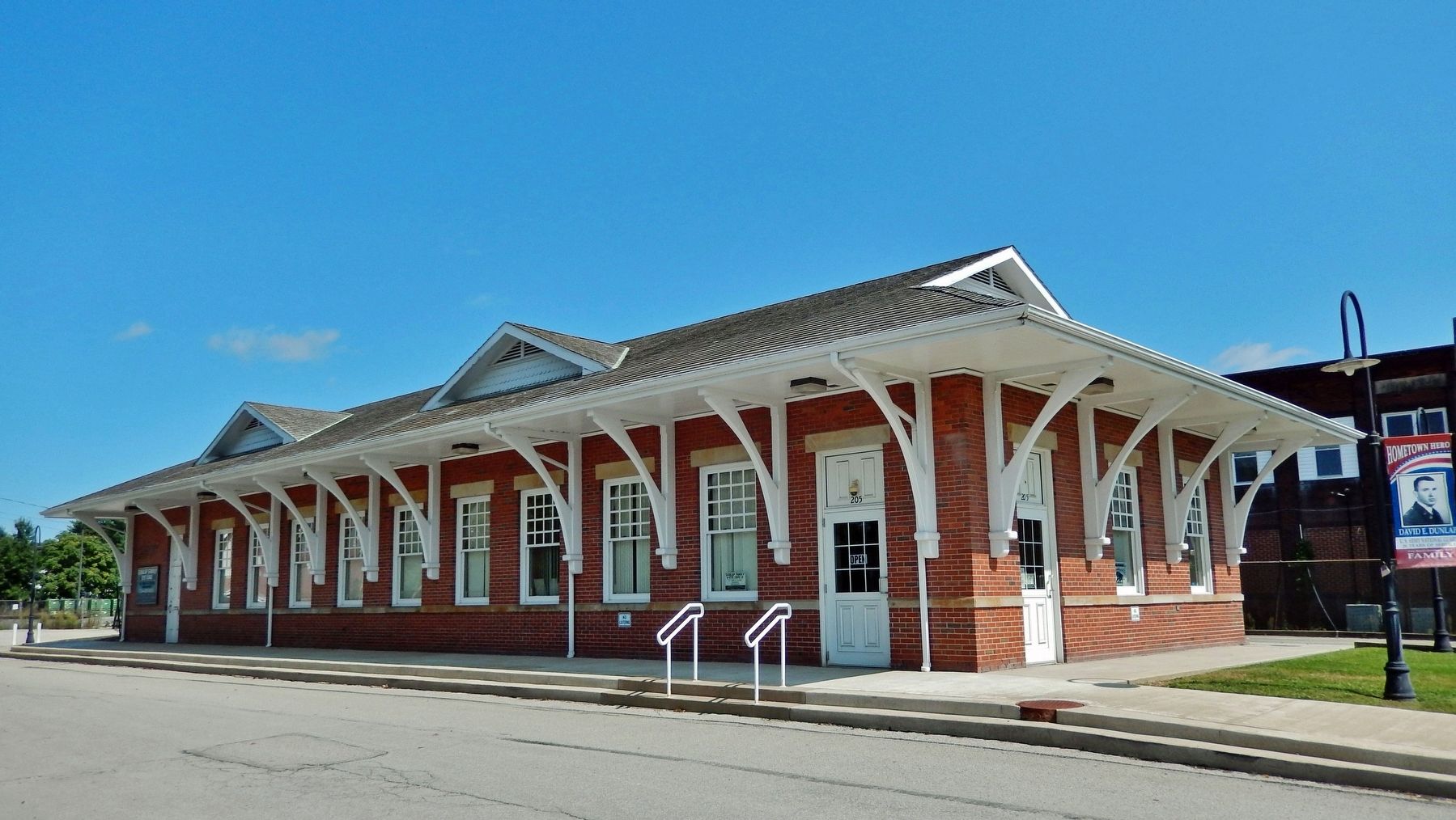 Blairsville Pennsylvania Railroad Depot building image. Click for full size.