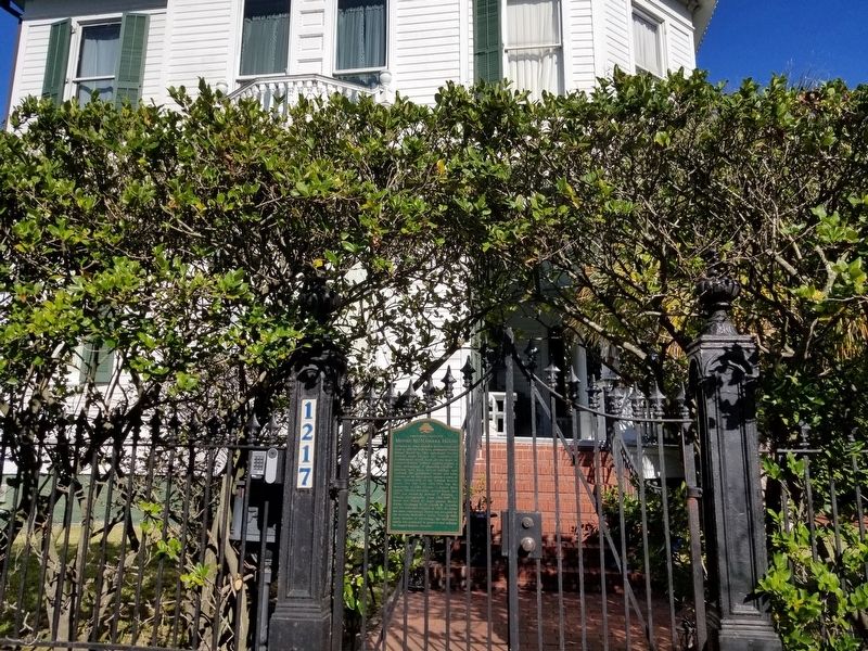 Moore McNamara House Marker image. Click for full size.