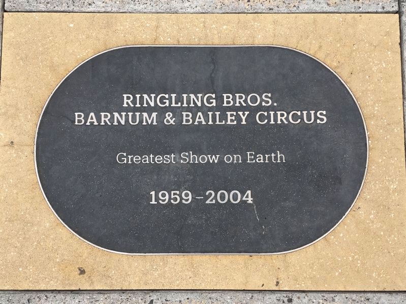 Ringling Bros. Barnum & Bailey Circus image. Click for full size.