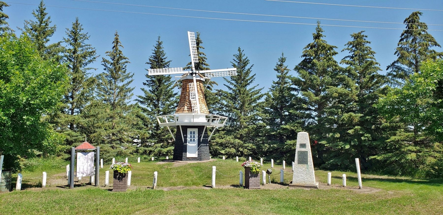 Saskatchewan 75th Anniversary Windmill, Cairn & Marker image. Click for full size.