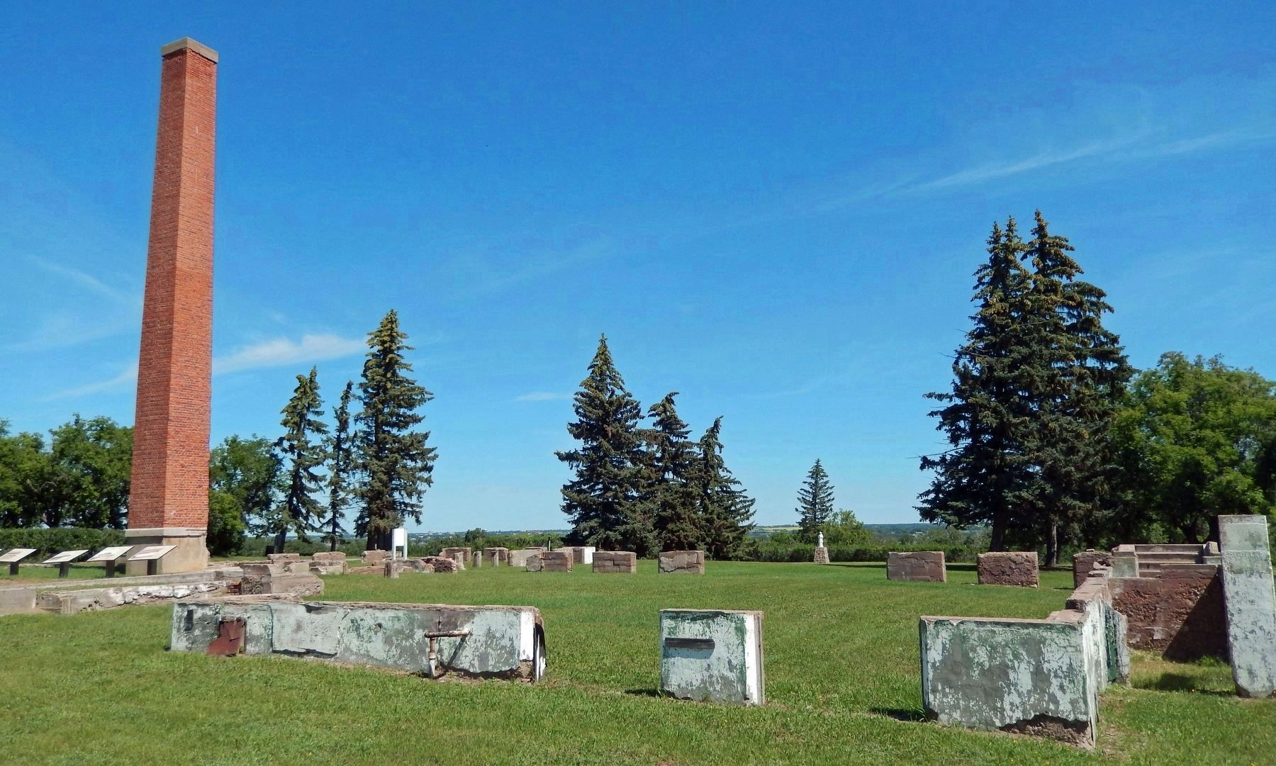 Old Government House Ruins (<i>looking northeast</i>). Click for full size. Old Government House Ruins (<i>looking northeast</i>) image. Click for full size.