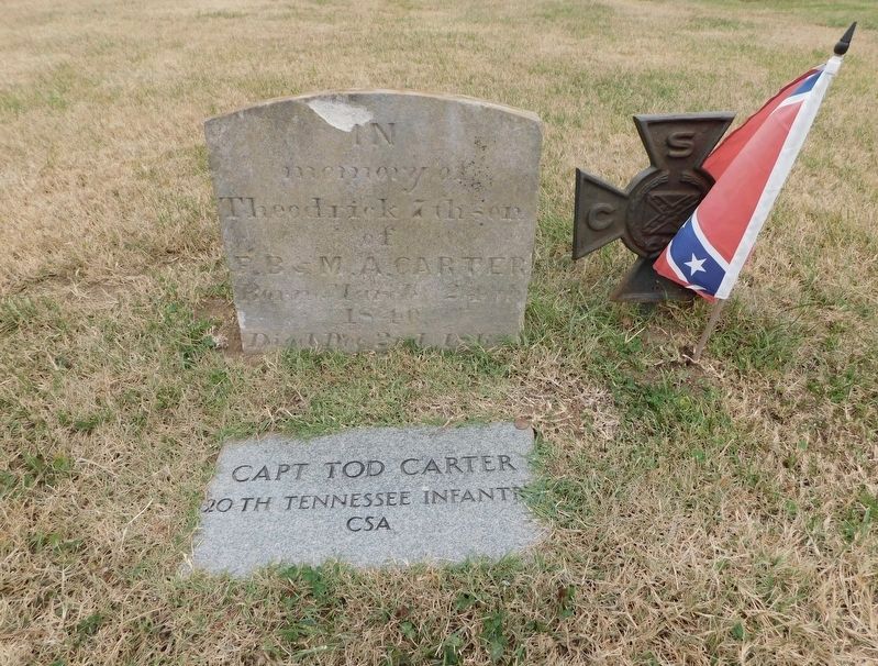 Grave of Captain Tod Carter image. Click for full size.