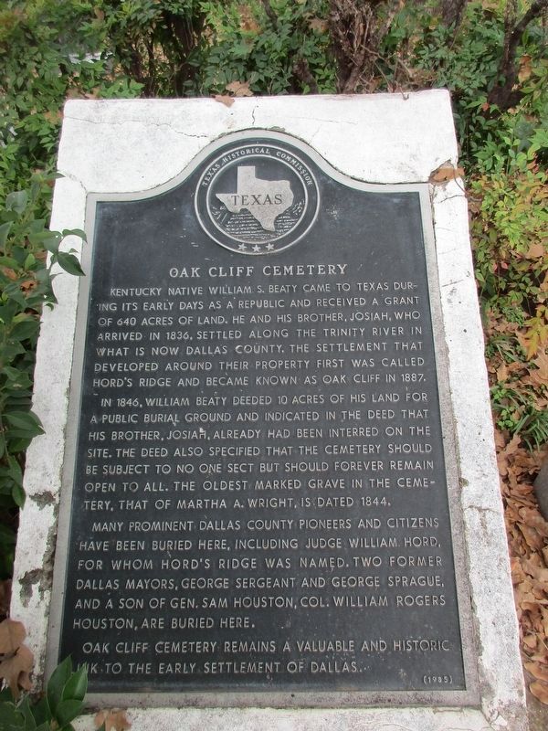 Oak Cliff Cemetery Marker image. Click for full size.