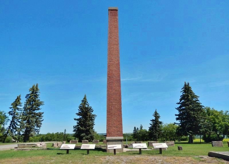 Old Government House Chimney image. Click for full size.