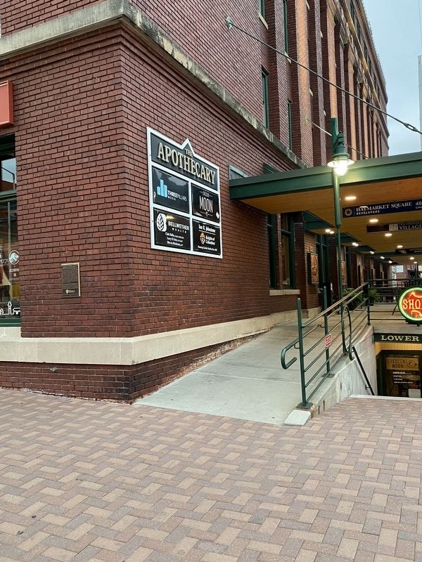 Lincoln Drug Company Building Marker image. Click for full size.