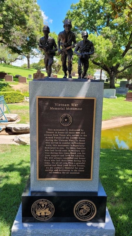 Vietnam War Memorial Monument image. Click for full size.