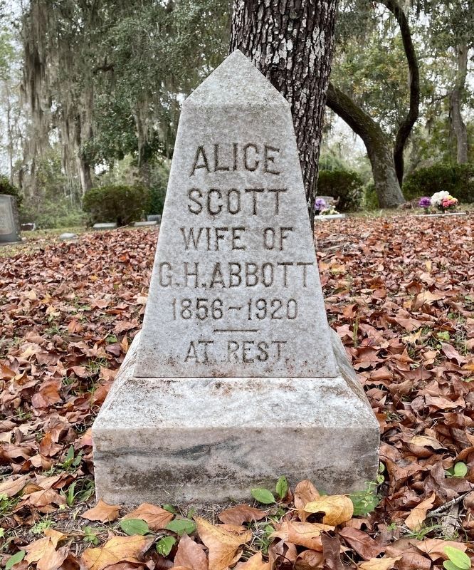 Alice Scott Abbott Headstone image. Click for full size.