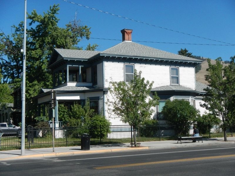 Beacom Residence image. Click for full size.