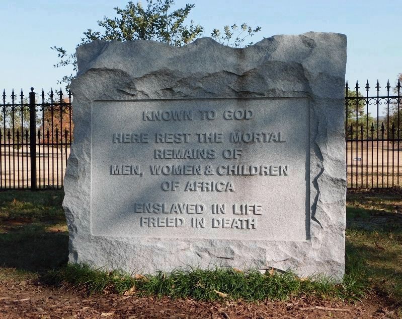 Cemetery Memorial to Unknown Slaves image. Click for full size.