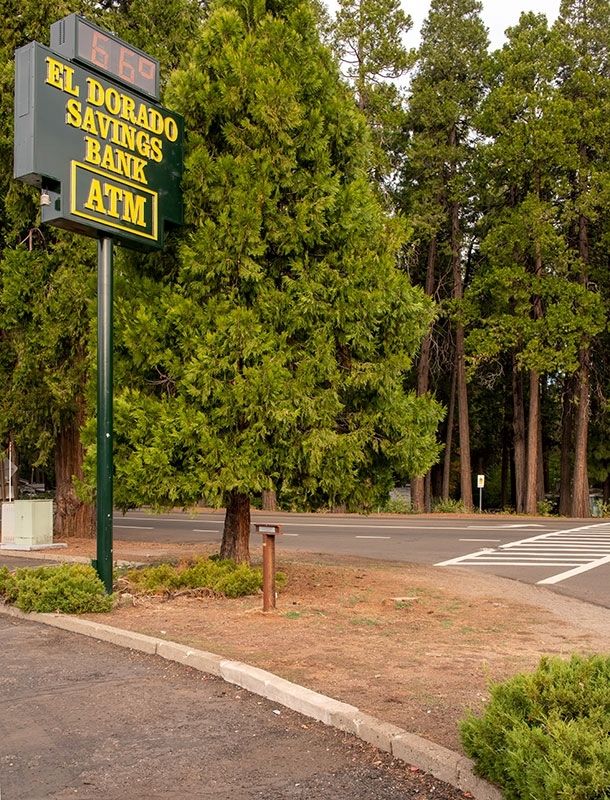 Johnson Cutoff - Took the Hangtown Road Marker image. Click for full size.