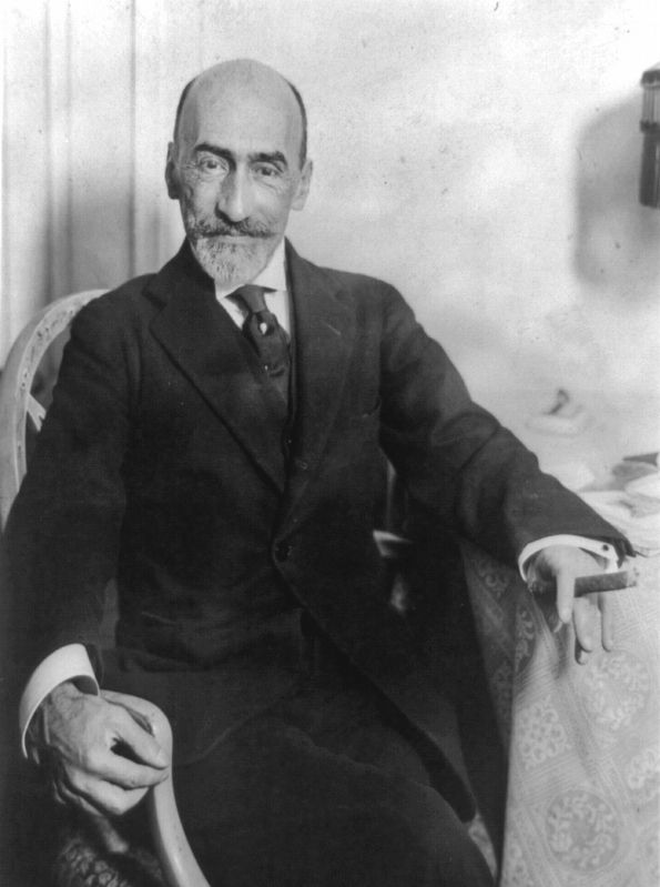 Jacinto Benavente y Martνnez. Click for full size. Jacinto Benavente y Martνnez image. Click for full size.
