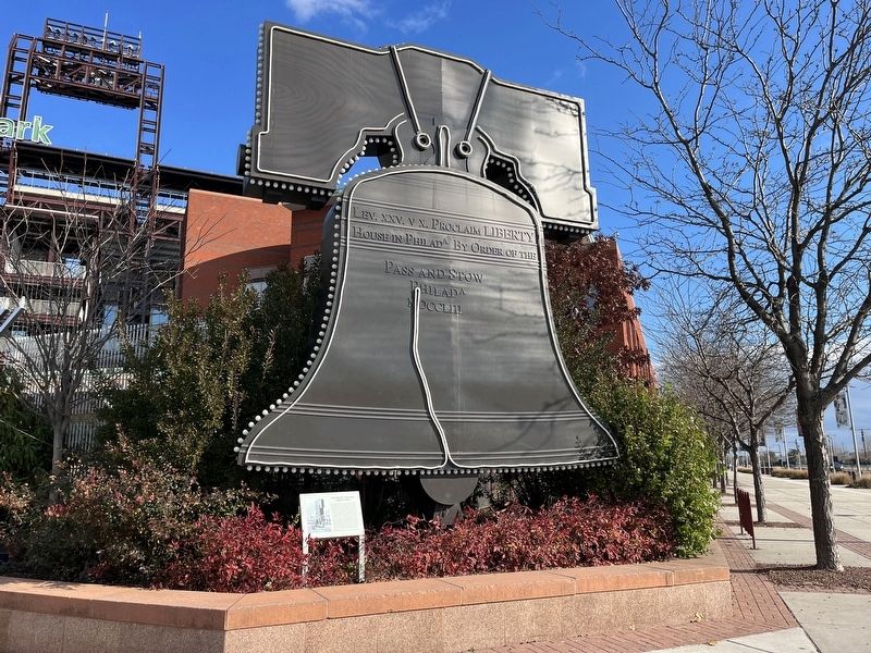 Veterans Stadium Liberty Bell Sculpture image. Click for full size.