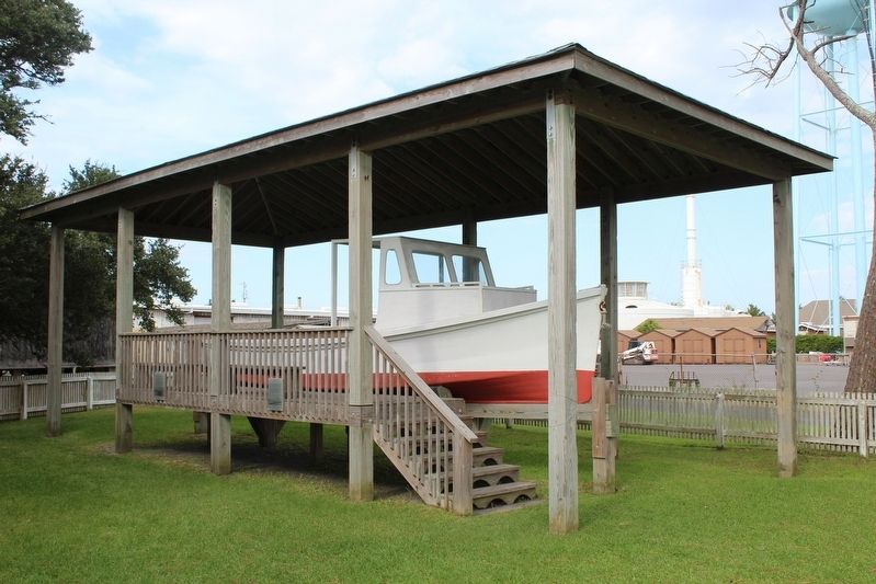 Ocracoke�s Commercial Fishing Heritage Marker image. Click for full size.