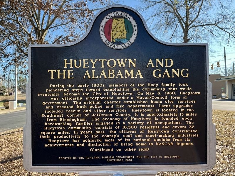 Hueytown and the Alabama Gang Marker image. Click for full size.