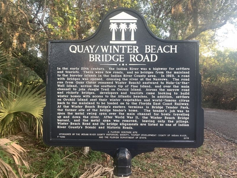 Quay/Winter Beach Bridge Road Marker image. Click for full size.