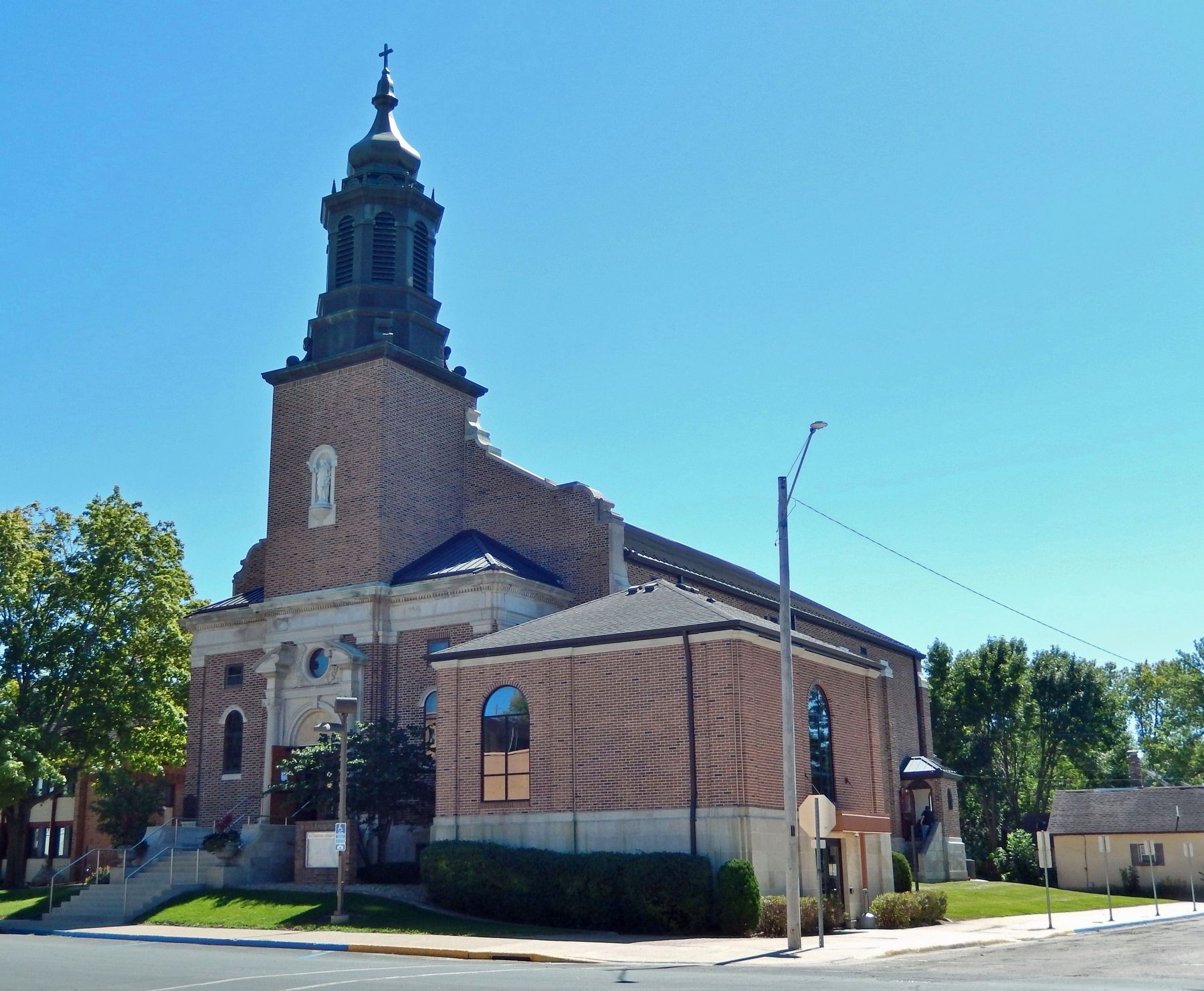 Most Holy Redeemer Catholic Church (<i>northwest elevation</i>). Click for full size. Most Holy Redeemer Catholic Church (<i>northwest elevation</i>) image. Click for full size.