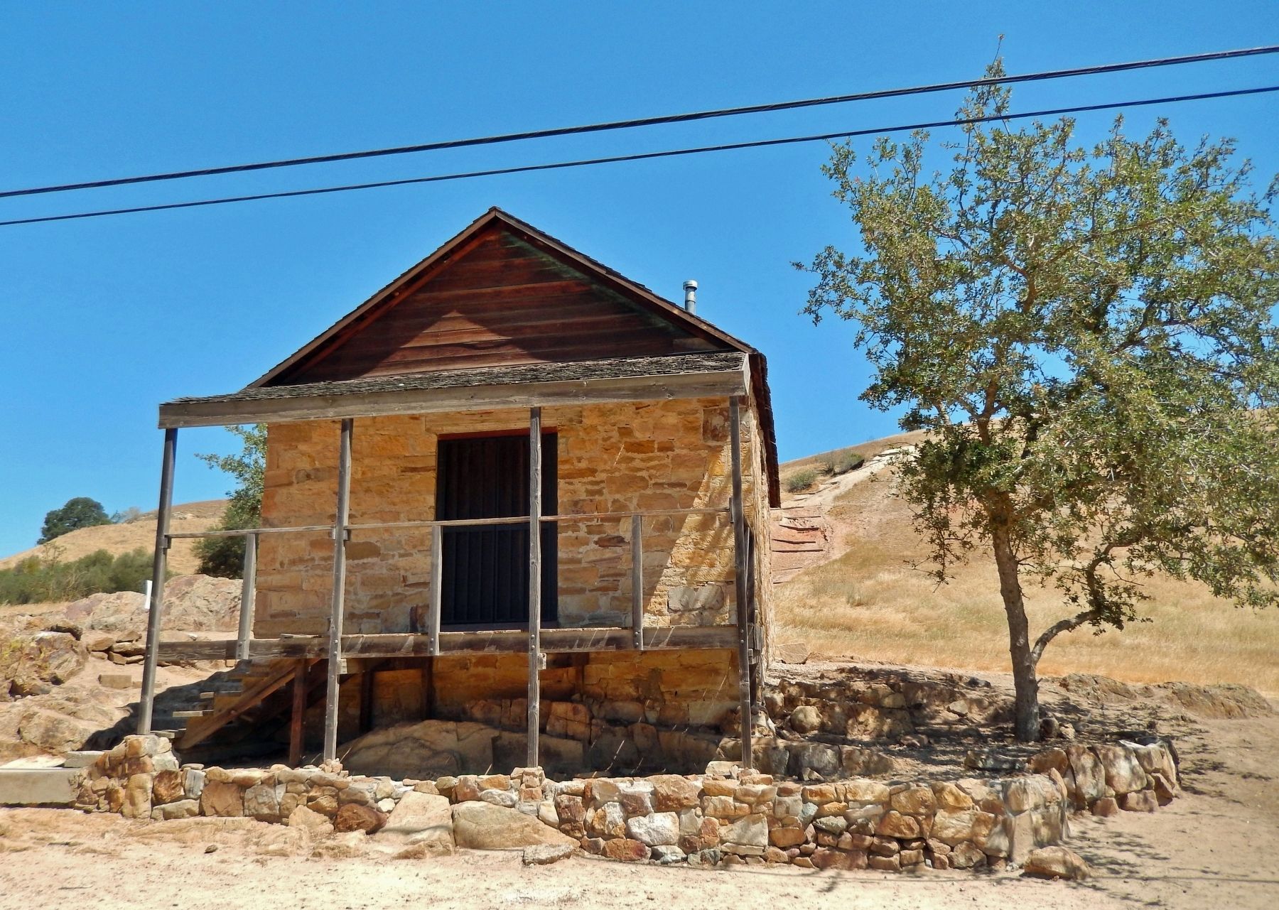 Mill House (<i>south/front elevation</i>). Click for full size. Mill House (<i>south/front elevation</i>) image. Click for full size.