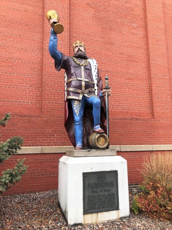 Gambrinus Statue & Marker image. Click for full size.