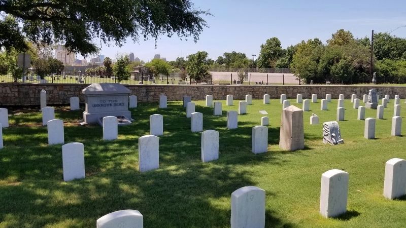 The view of the To The Unknown Dead Marker from the cemetery image. Click for full size.