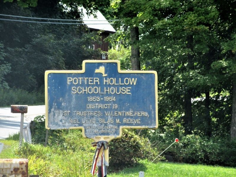 Potter Hollow Schoolhouse Marker image. Click for full size.