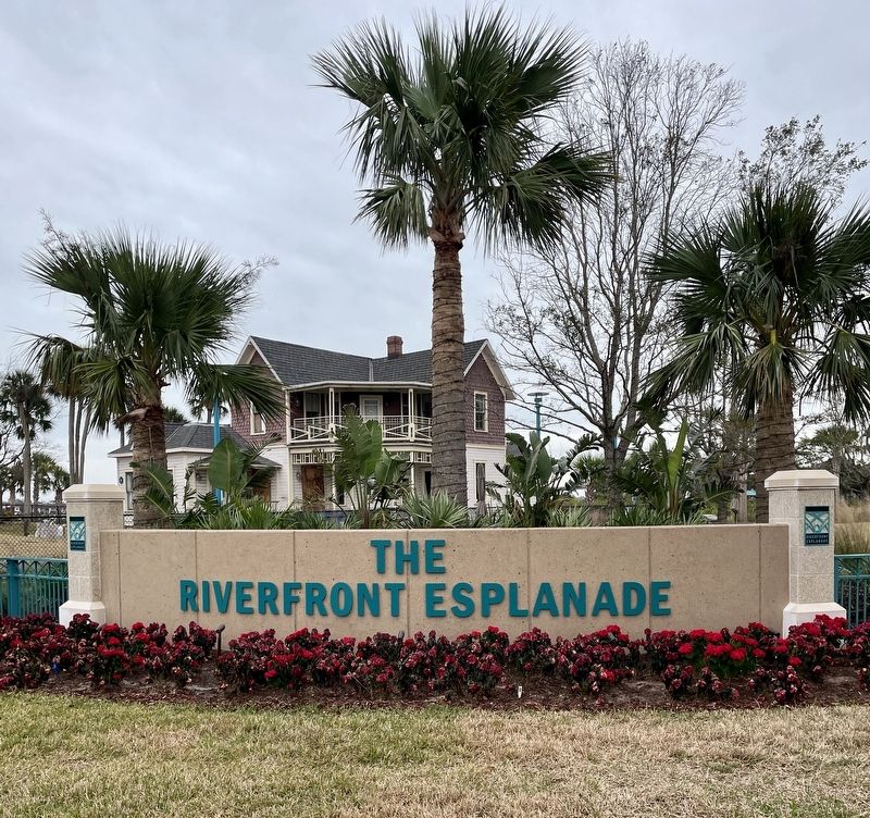 The Riverfront Esplanade sign image. Click for full size.