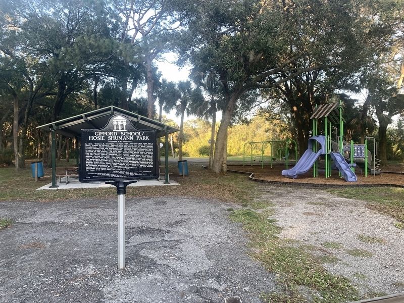 Gifford School / Hosie Shumann Park Marker image. Click for full size.