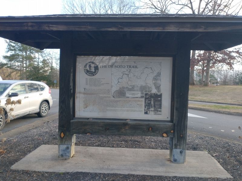The De Soto Trail Marker image. Click for full size.