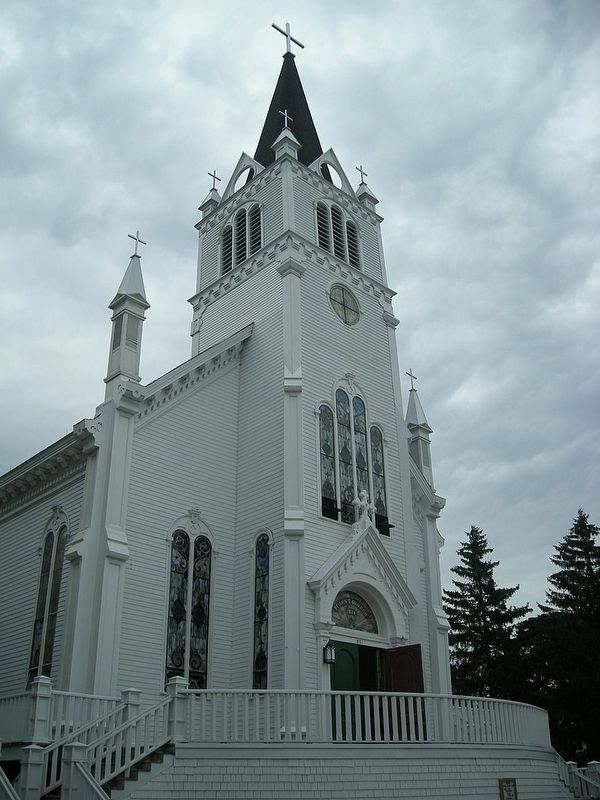 Sainte Anne Church image. Click for full size.