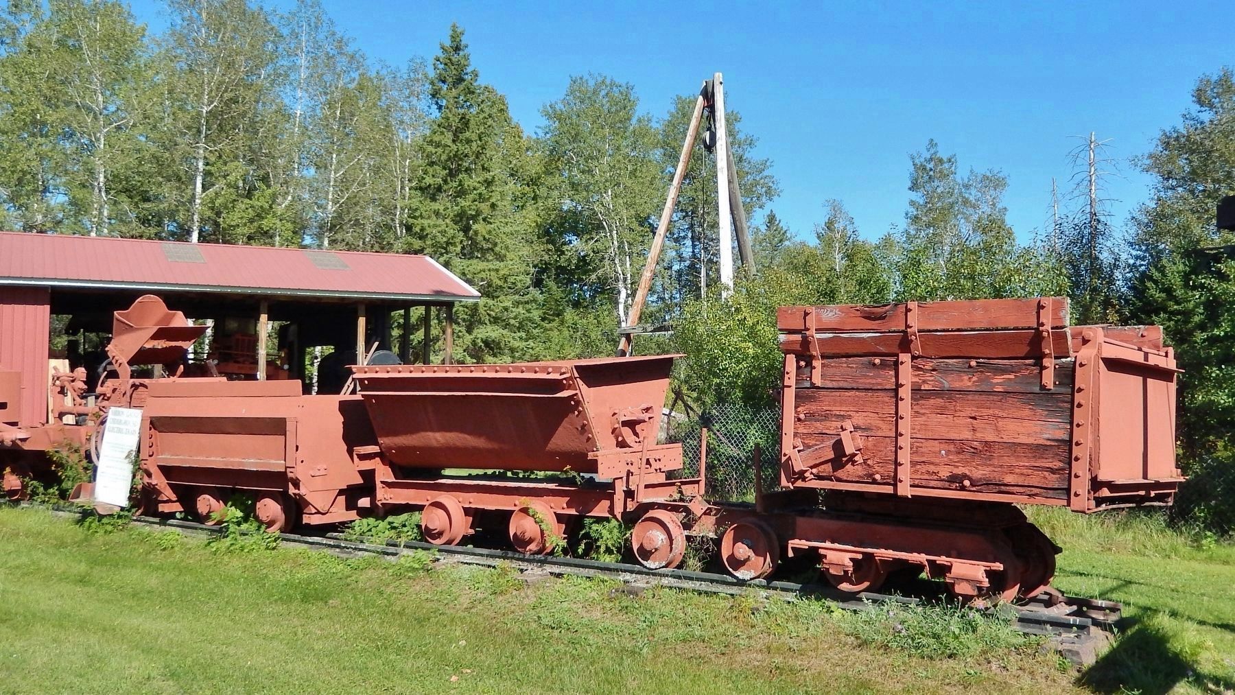 Rocker Arm, Side Dump, Hand Material, and Wooden Ore Cars image. Click for full size.