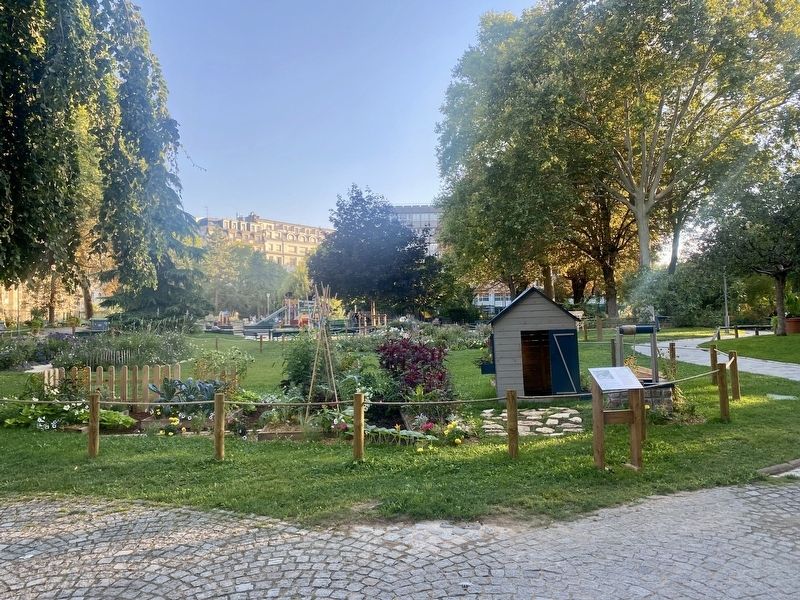 Jardin Villemin - interior view from entrance. Click for full size. Jardin Villemin - interior view from entrance image. Click for full size.