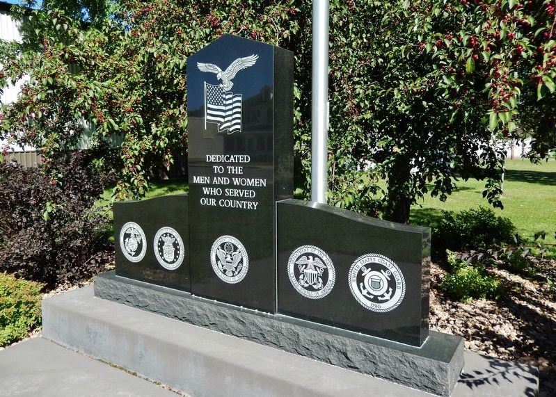 Pierz Veterans Memorial image. Click for full size.