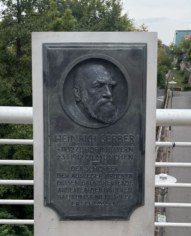 Heinrich Gerber Marker - wide view, looking south image. Click for full size.