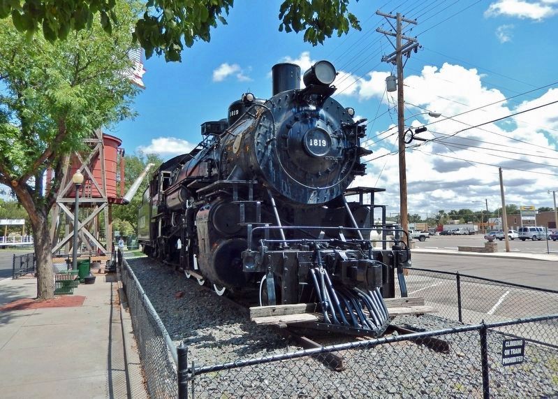Atchison, Topeka & Santa Fe Railway Locomotive No. 1819 image. Click for full size.