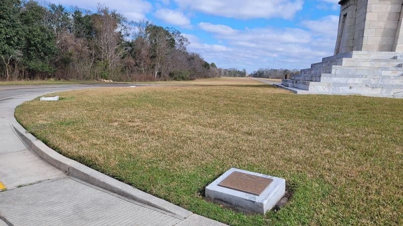 The view of the Choctaw Nation Marker along the monument road image. Click for full size.