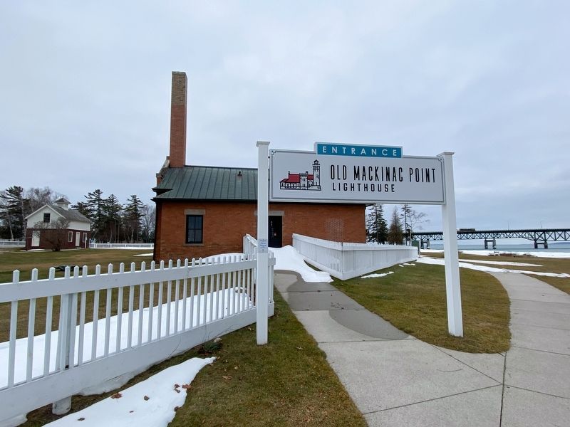 Old Mackinac Point Lighthouse image. Click for full size.